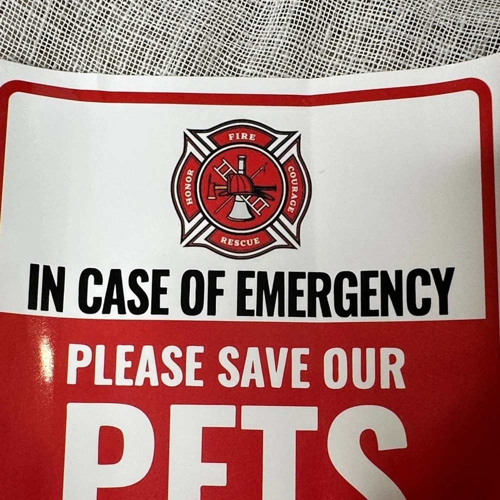 911 Emergency Sticker for Pet Life Saving NWT 5x4